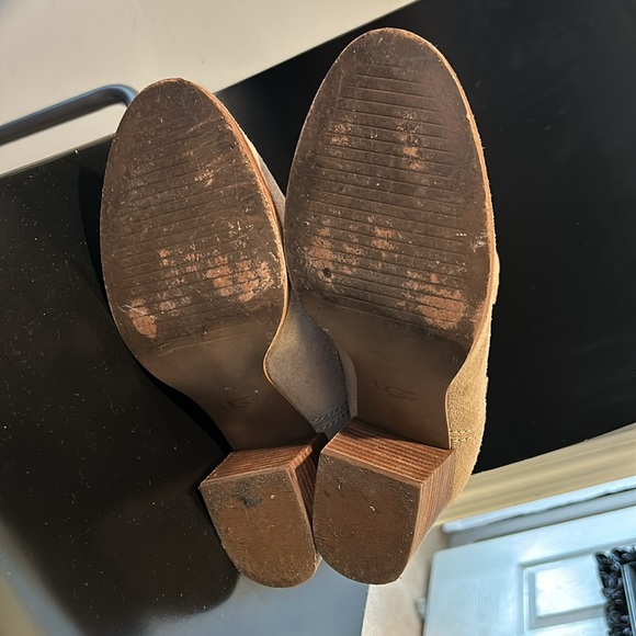 Ugg Suede booties - Picture 6 of 6